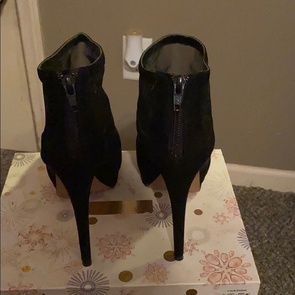 Sexy Aldo mesh & micro fiber ankle boot - Picture 3 of 4